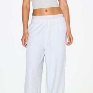 SKIMS COTTON FLEECE
OVERSIZED DOUBLE WAISTBAND PANT